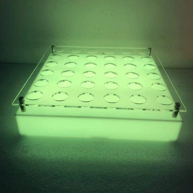 Bandeja de Voo para Copos de Shot LED Recarregável com 36 Furos e Copos Iluminados para Uísque com Logotipo Personalizado