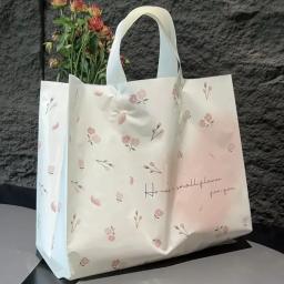 50 pçs florall loja de roupas bolsa 0.16mm grosso quadrado plástico presente pacote bolso loja de roupas femininas armazenamento sacos de compras - Image 1