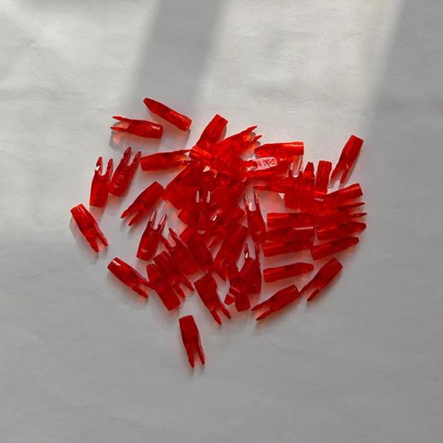50 pçs pino de tiro com arco nock para fibra de vidro carbono eixo id 4.2/6.2mm caudas de seta diy pin1 nocks tiro caça acessórios