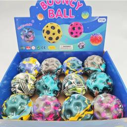 Bola saltitante super elástica em forma de lua, 2 peças para crianças – alívio do estresse interno e externo, brinquedo infantil poroso, divertido e interessante - Image 1