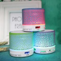 Mini alto-falante sem fio compatível com bluetooth, subwoofer dazzle crackle, luz de 7 cores, mini alto-falante portátil pequeno - Image 5