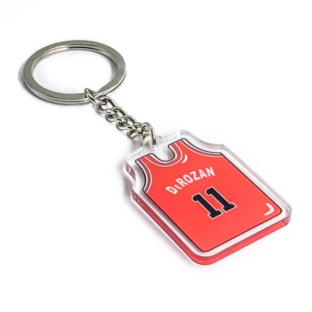 Chaveiro Criativo de Acrílico para Fãs de Basquete com Estrelas e Jerseys - Acessório Perfeito para Carro e Presentes