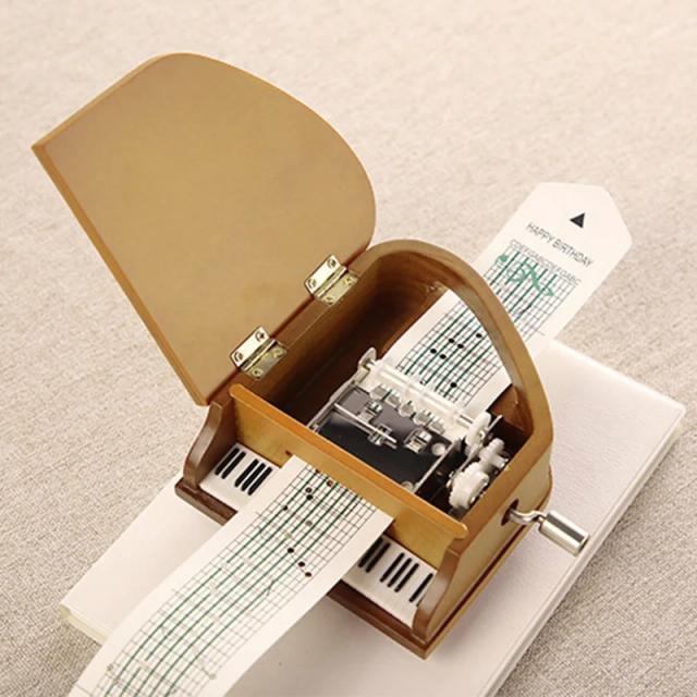 Caixa de Música de Madeira para Piano Manual com Fita de Papel DIY - Artesanato Retrô para Presentes de Aniversário e Decoração Vintage