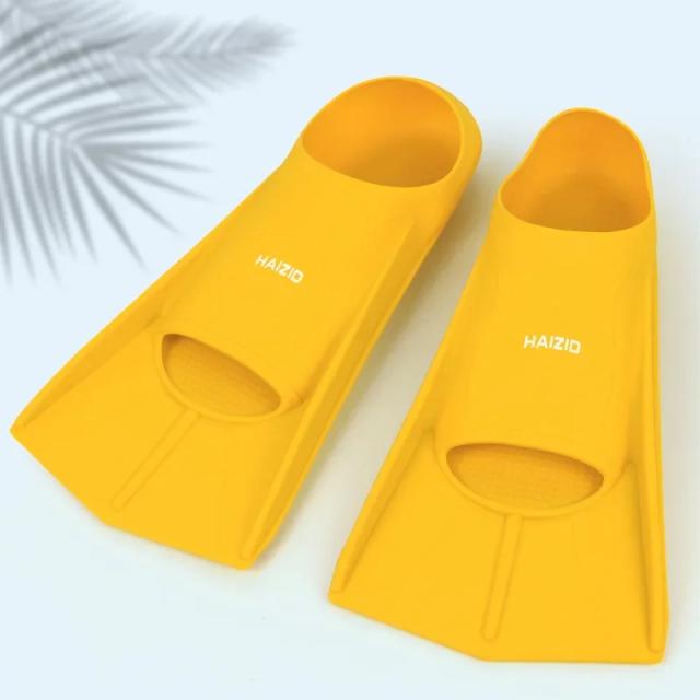 Barbatanas curtas de treinamento de natação profissional, barbatanas de mergulho de silicone macio para homens, mulheres e crianças, equipamento de mergulho