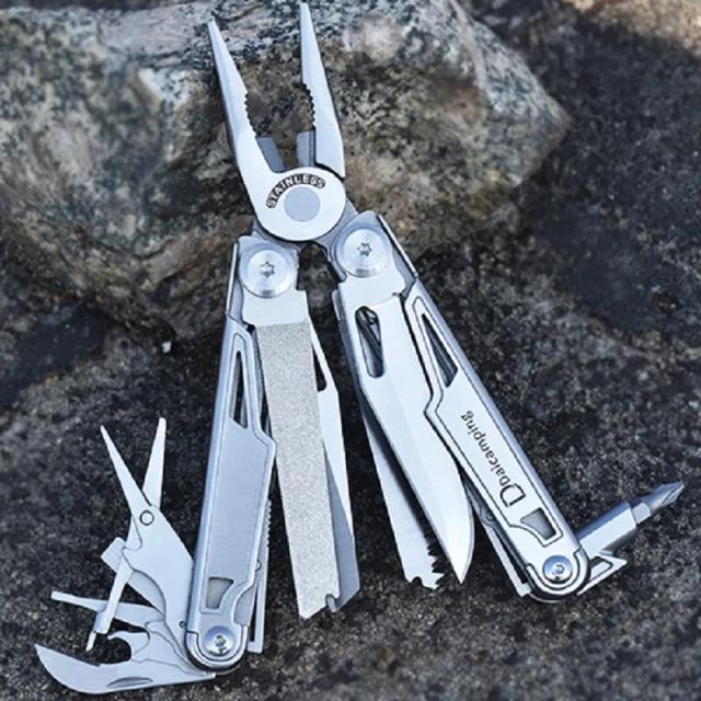 Kit Multitools para Camping Daicamping: Alicate Multifuncional, Faca Dobrável 7CR17MOV e Ferramentas Manuais EDC