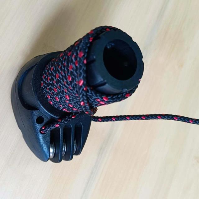 Base de Mastro Adaptável para Windsurf: Placa de Surf Resistente com Articulação Universal para Desempenho Superior