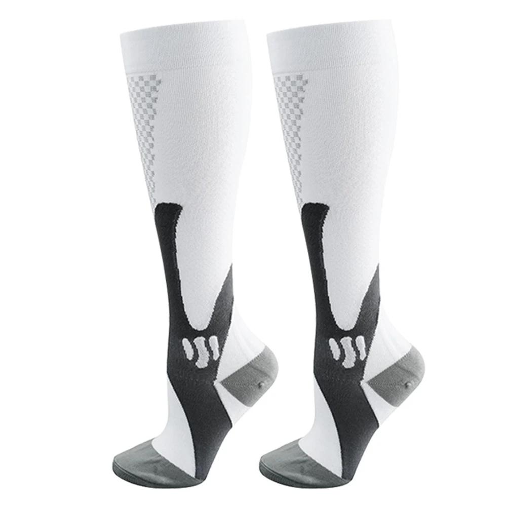 Meias de futebol antiderrapantes para homens, meio de panturrilha, respirável, antiderrapante, futebol, ciclismo, esportes, novo - Image 1