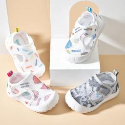 Tênis de rede antiderrapante com sola macia para bebês, sapatos clássicos para bebês, meninos e meninas recém-nascidos, primeiros caminhantes - Image 2