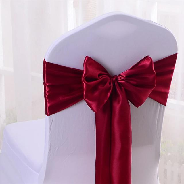 Capas de Cetim Coloridas para Cadeiras - Alta Qualidade para Festas, Aniversários e Decorações de Hotel em Atacado