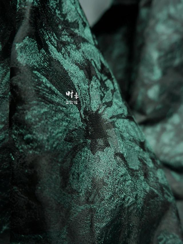 Tecido Jacquard com Pintura a Óleo: Saia Feminina Gradiente para Decoração e DIY - Compra por Metro para Designers