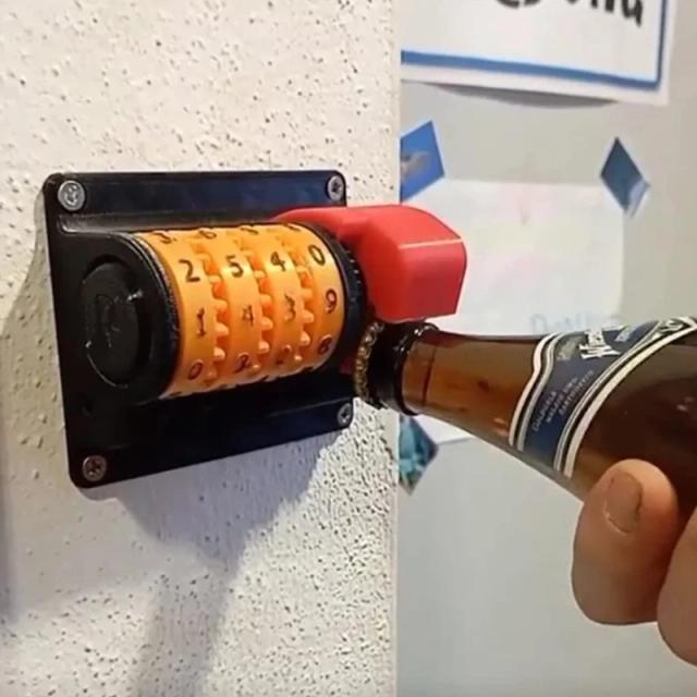 Abridor de Garrafa Automático com Contador de Cervejas Quentes - Ferramenta Criativa para Bares e Cozinhas, Presente Ideal para o Dia dos Pais