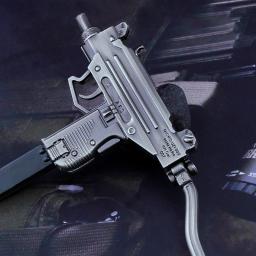 Liga Miniatura UZI Modelo Submetralhadora, Pistola Chaveiro, Artesanato Pingente, Falso Arma Arma, Crianças Presentes, Alta Qualidade, 15cm - Image 3