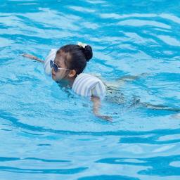ROOXIN-Flutuadores Infláveis para Piscina para Adultos e Crianças, Anel de Natação, Tubo de Natação, Equipamento Aquático, Braçadeiras, Brinquedo Piscina - Image 5
