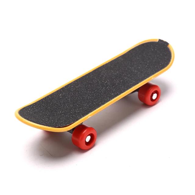 Acessórios Divertidos para Treinamento de Mini Skate: Patins e Poleiros para Lovebirds e Canários
