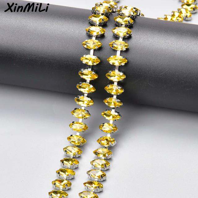 Aplique de Cristal Colorido em Formato de Cavalo com Olho de Vidro e Strass para DIY em Roupas e Acessórios
