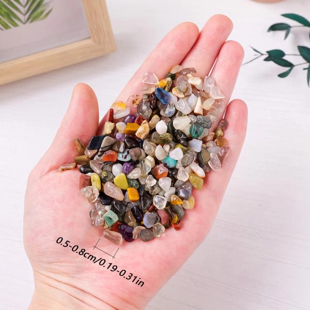 Pedras Coloridas de Cristal Natural para Decoração de Aquários e Jardins - 100g por Saco