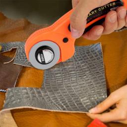 Cortador de tecido rotativo ergonômico 45mm, para cartão de tecido, costura, rolo de acolchoamento, corte de tecido, tesoura de alfaiate, roupas, ferramenta diy - Image 4