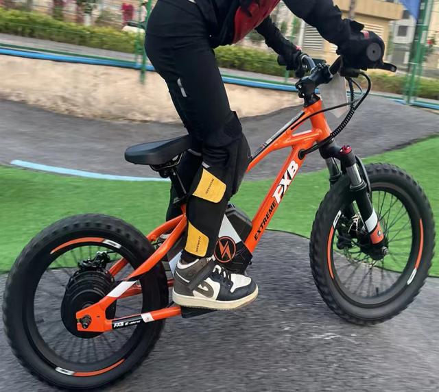 16 "350W 36V 5Ah brinquedo bicicleta equilíbrio scooter mini moto pequena bicicleta off road