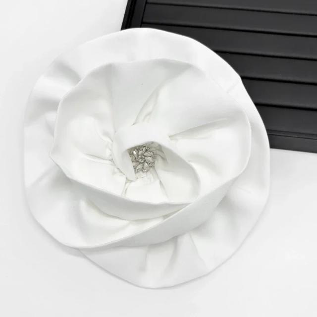 Broche Grande de Flor de Tecido Artesanal para Mulheres - Acessório Elegante para Casamento e Presentes