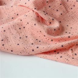 135*100cm tecido de algodão puro macio respirável gaze dupla crepe tissu estrela impressão tecido para bebê sleepwear têxtil natal - Image 4