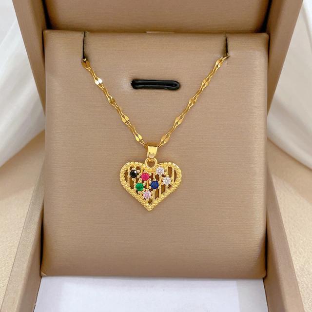 Colar Coração de Zircônia em Aço Inoxidável Dourado