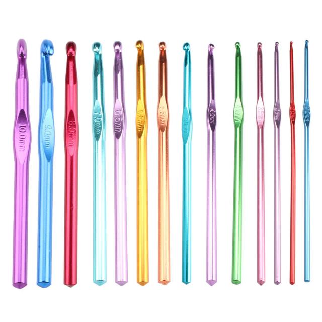 Conjunto de Agulhas de Tricô com Punho de Silicone e Ganchos de Crochê de Alumínio em Várias Cores - Ferramentas de Costura DIY para Sweater, 9 e 14 Peças