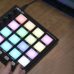 MIDI Controller Beat Maker Machine, 6 botões Assignable, Nota repetir, botões de nível completo, Mini Pad - Image 1