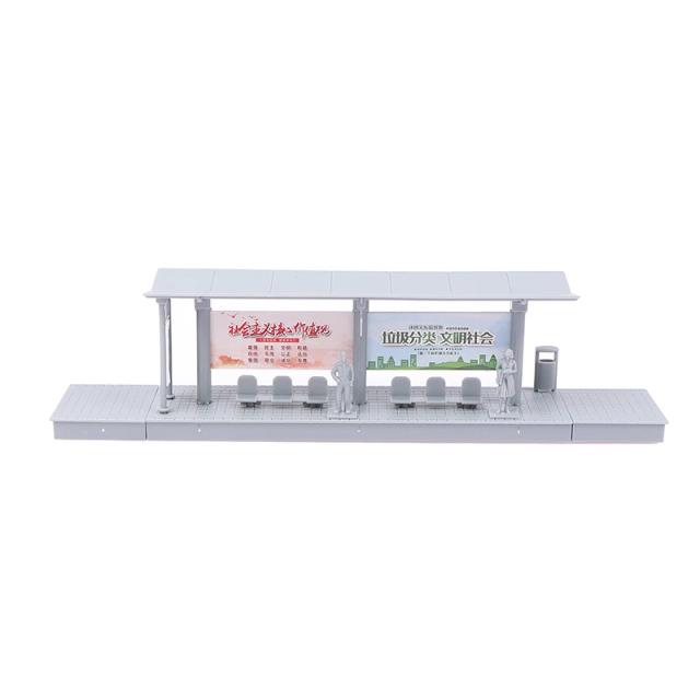 Simulação Miniatura de Estação Rodoviária e Ferroviária de Alta Velocidade em Escala 1:87 com Plataforma DIY
