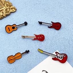 Venda quente nova série de instrumentos musicais guitarra elétrica violino yukri metal esmalte broche moda personalidade pino distintivo presente - Image 2