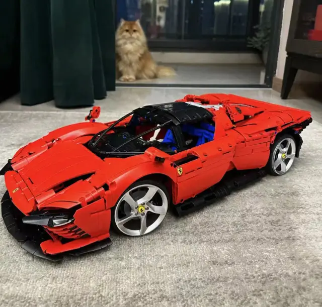 Coleção de Carros Esportivos em Escala 1:8: Kits Tecnológicos e Presentes Criativos para Adultos com Caixa 42115
