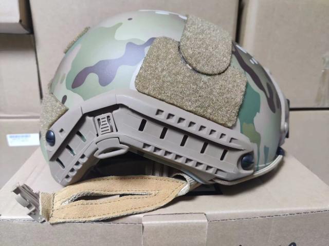 Capacete Tático FMA RÁPIDO Camuflado para Paintball e Airsoft - Disponível em M, L e XL, Modelo OPS-Core