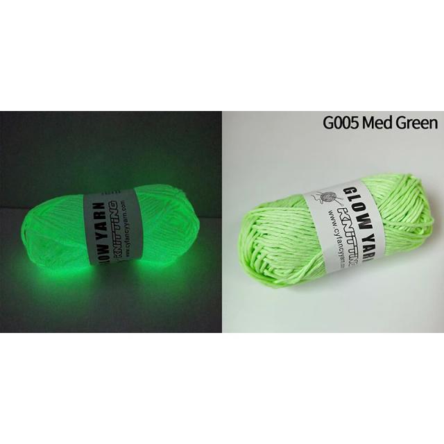 Fio de poliéster luminoso para tricô manual: brilha no escuro e é perfeito para projetos infantis como lenços, cardigans e chapéus - 50g