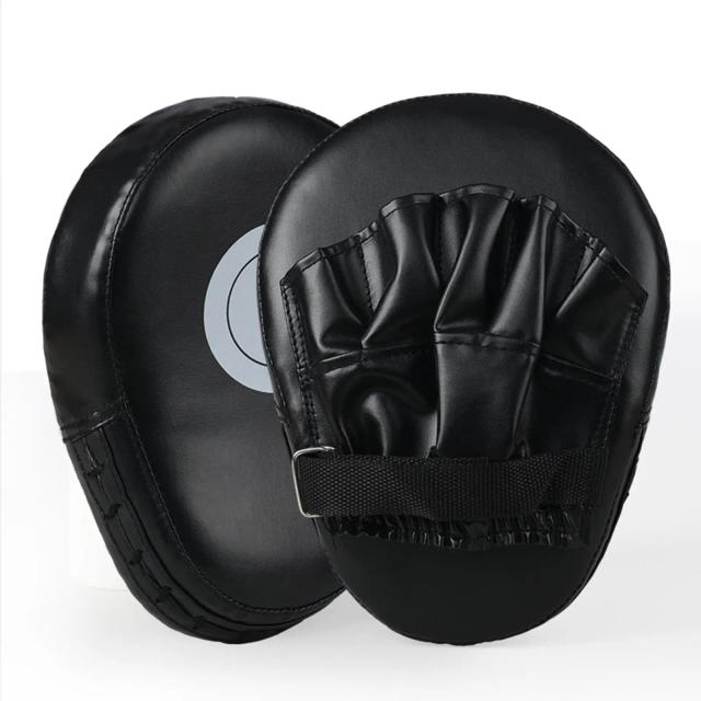 Treinamento de Kickboxing com Luvas e Almofadas Curvas para Prática de Artes Marciais e Coaching de Golpes