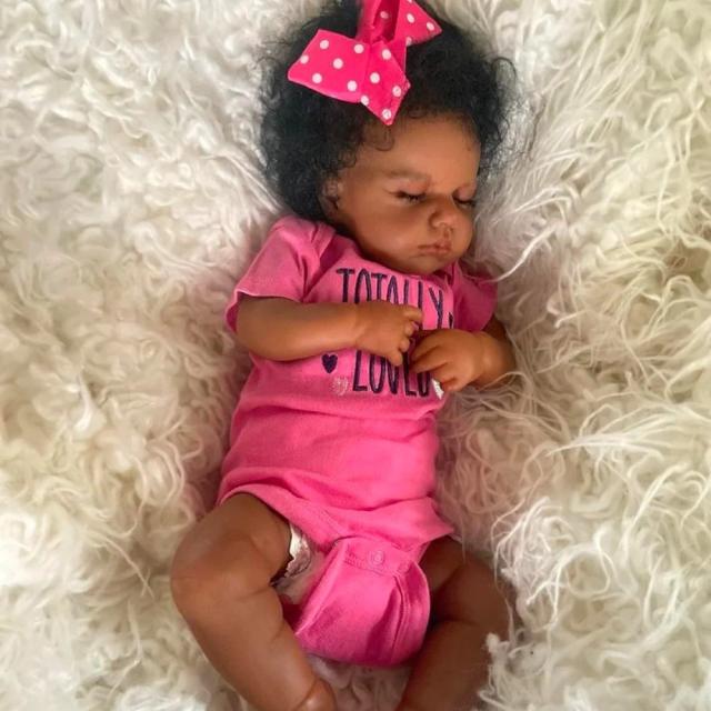 Louladou Boneca Bebê Reborn 50cm Menina Afro-Americana Pele Escura Cabelo Enraizado