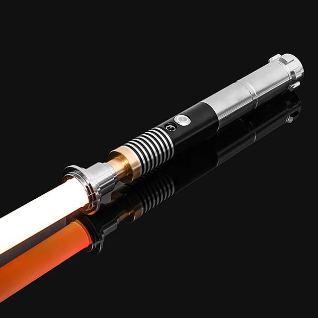 Sabre de Luz Luke RGB Metal 80cm com Efeitos Sonoros e 16 Cores