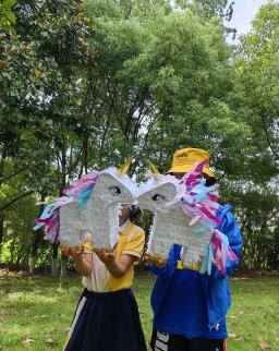 Pacote Pinata Unicórnio com Venda Venda, Feito à Mão, Bonito, Tamanho Grande, Festa de Aniversário, Presente Doce, 1 Conjunto por Caixa - Image 3