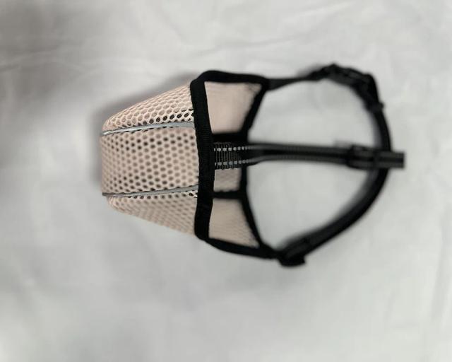 Cesta de malha ajustável para cães com focinho macio e anti mordida - ideal para uso diário em raças pequenas, médias e grandes com cinta reflexiva