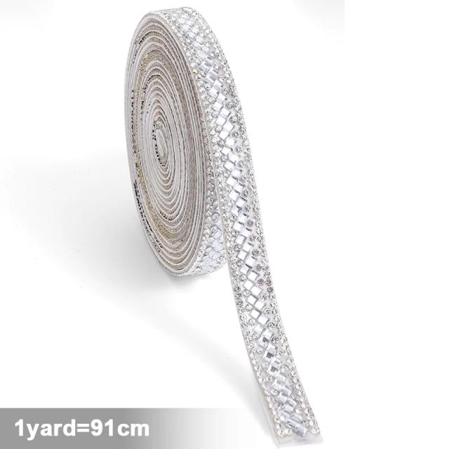 Fita de Cristal Auto-Adesiva DUCrystal com Strass para Decoração de Roupas, Sapatos e Bolsas - 1 Jarda