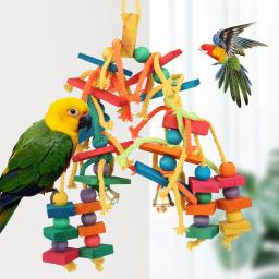 Brinquedo seguro para mastigar papagaio, com gancho, contas de madeira coloridas, cordas, blocos naturais, brinquedos para pássaros pequenos e médios, mini arara - Image 2
