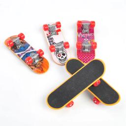 Quebra-cabeça de skate multi-padrão para pequenos animais de estimação, papagaio, hamster, peônia, treinamento pequeno, brinquedos interativos - Image 4