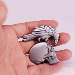 Alfinete de lapela esmaltada para crianças, crachá para mochila, broches de chapéu e colarinho, corvo em relevo e caveira - Image 3