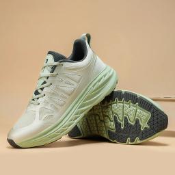 Sapatos esportivos de sola grossa para casais, antiderrapantes, tênis absorvente de choque para homens e mulheres, tênis de maratona, novo, 2024 - Image 1