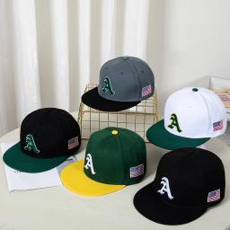Boné de beisebol hip-hop para homens e mulheres, bloco colorido, letra bordada, aba plana, chapéus ao ar livre - Image 1