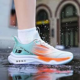 Tênis de corrida ultra leves para homens, calçados esportivos respiráveis, absorventes de choque, sapatos de sola macia, malha, novo, verão - Image 5