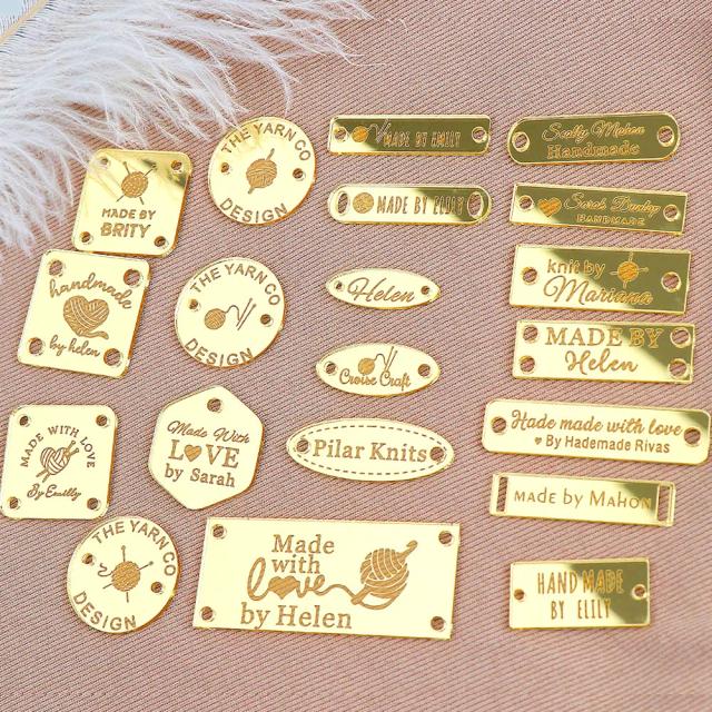 Etiquetas Personalizadas Feitas à Mão - 50 Etiquetas Acrílicas Gravadas para Roupas e Acessórios de Costura DIY
