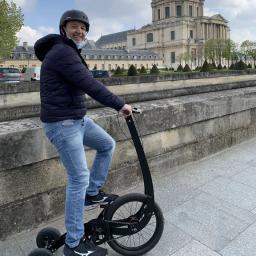 Bicicleta de exercício de ciclismo ao ar livre, transporte dobrável sem assento de três rodas, bicicleta esportiva portátil de 20 polegadas, bicicleta de pé com pedal - Image 1