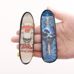 10 pçs mini skate fingerboard dedo scooter crianças brinquedo coisas legais gadgets festa favores engraçado presente idéia kinder spiele - Image 5