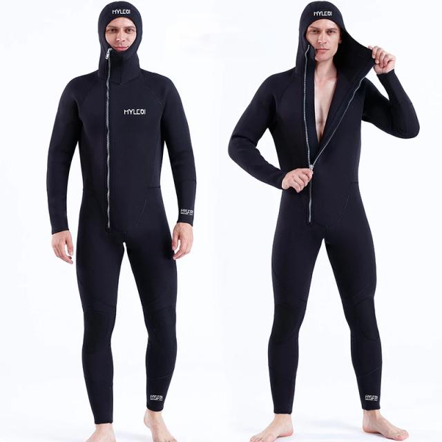 Mergulho em Neoprene com Zíper Frontal de 5 mm e Capuz: Traje Ideal para Condições Frias e Quentes