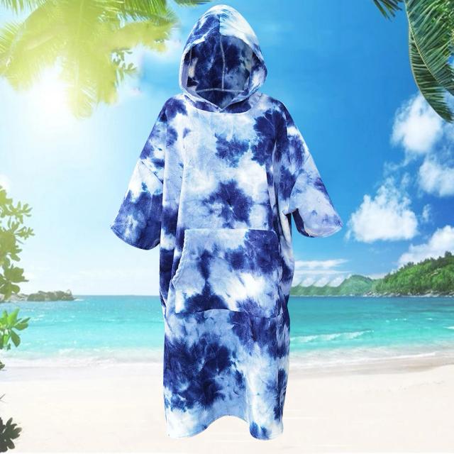Toalha Poncho de Surf Multifuncional com Capuz em Microfibra Tie-Dye e Grandes Bolsos para Surfistas