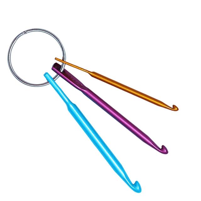 Mini Chaveiro Multicolorido de Alumínio com Ganchos de Crochê - Conjunto de 3 Ferramentas de Artesanato e Agulhas de Tricô